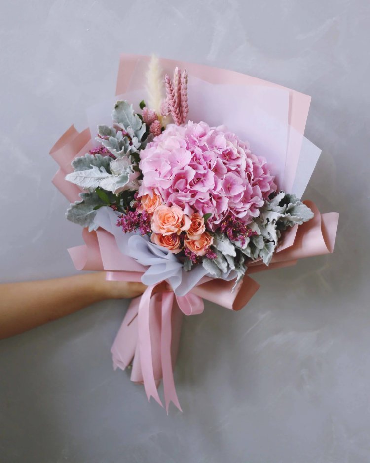 Mother's Day Flower Gift Ideas She Will Love