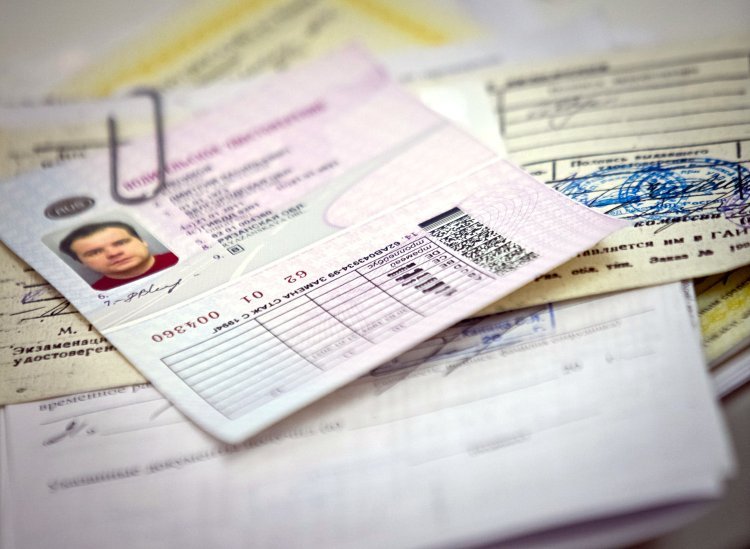 Driving License Dubai for Russian: Road to Emirati Freedom