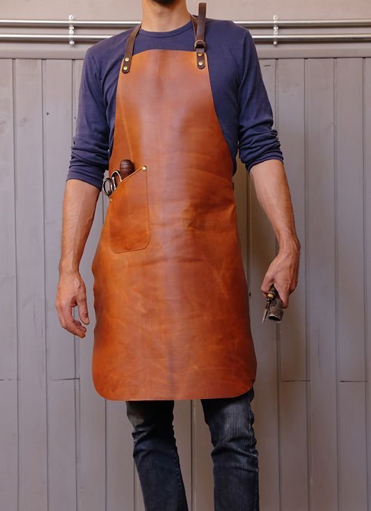 The Ultimate Guide to Choosing and Using Leather Aprons for Cooking