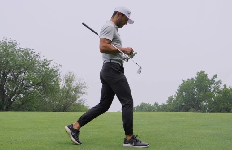 What are the Differences Between Golfer Pants and Dress Pants?