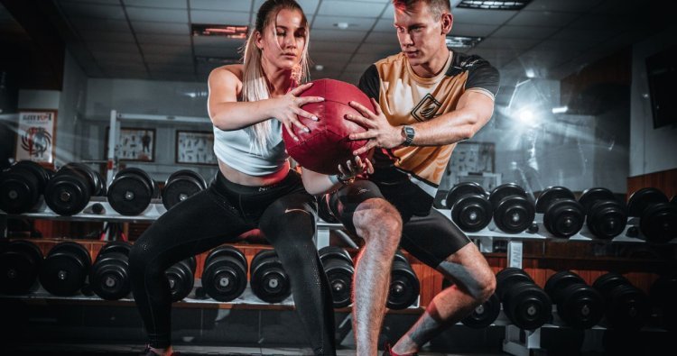 How Gyms with Instructors in West Ryde Enhance Your Workout Experience