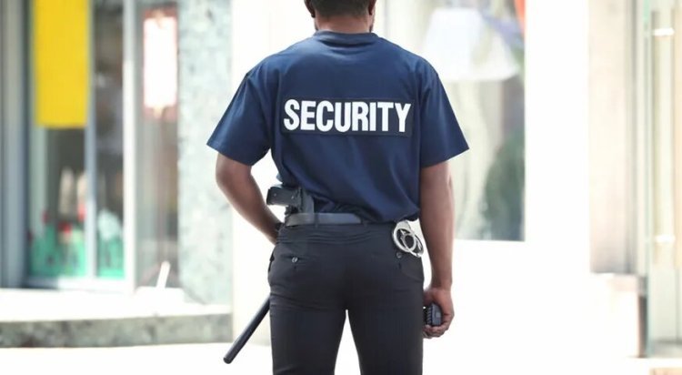 How Can Security Guards Manage Access Control During Emergencies?