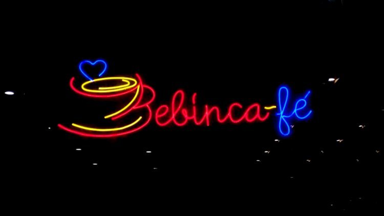 Highflyer - Le­ading Custom Design Neon Signs Manufacturers in Bangalore