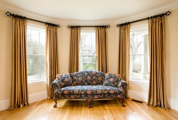 The Best Curtain Styles for Tall Windows
