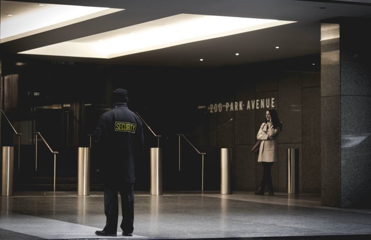 The Cost of Hiring Security Guards: What You Should Know