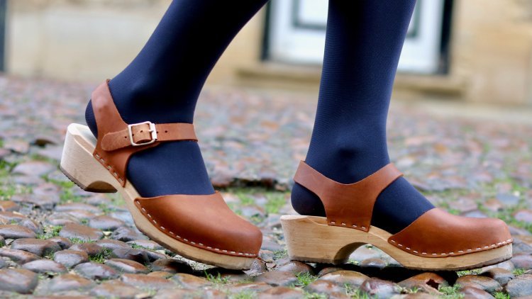 Women's Clogs: The Ultimate Guide to Style and Comfort