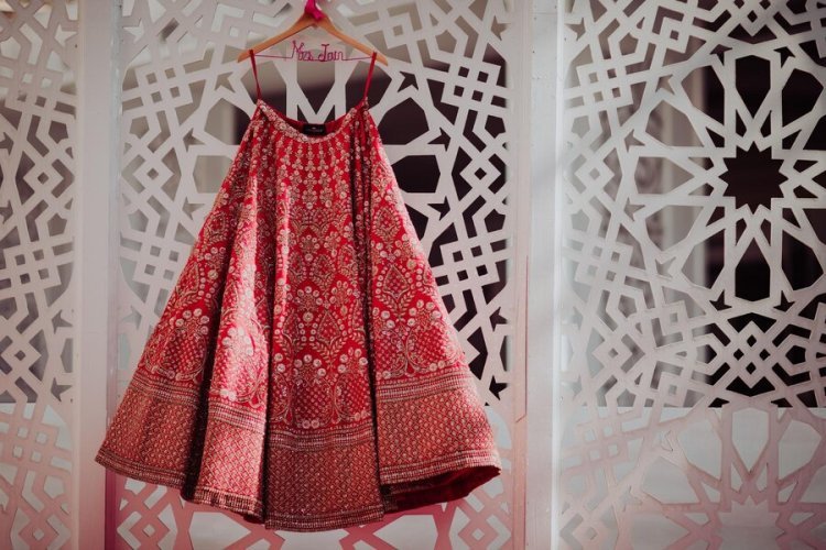 How to Choose the Right Bridal Lehenga for Day and Night Functions in Jaipur