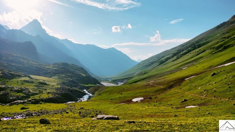 Exploring the Kashmir Great Lakes Trek: A Journey Through Paradise