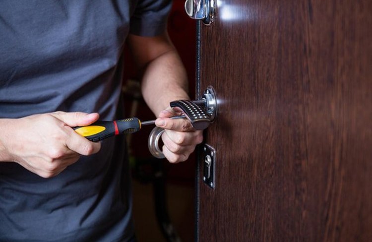 The Lock Specialist: Your Trusted Locksmith London Service