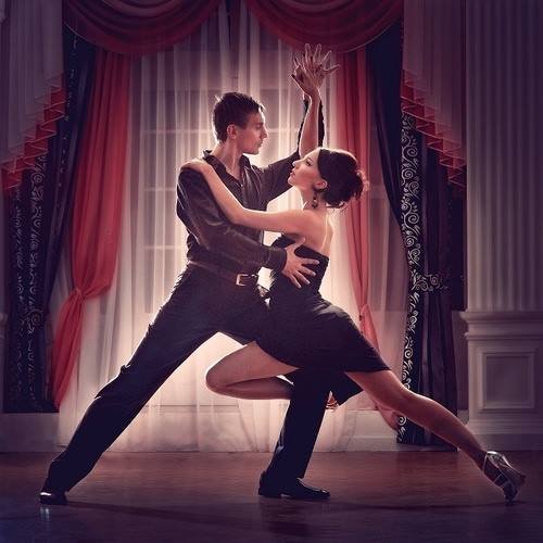 Dance Lessons for Everyone at Danza Academy: Private Lessons in Exton and Beyond